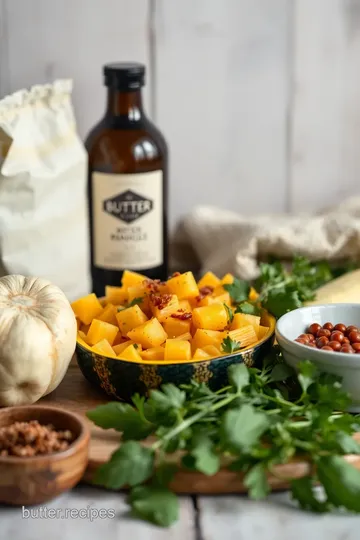 Roasted Squash Pasta with Pancetta Delight ingredients